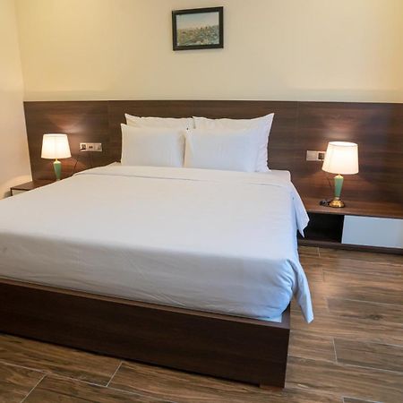 Mai Vy Hotel Tay Ninh Esterno foto