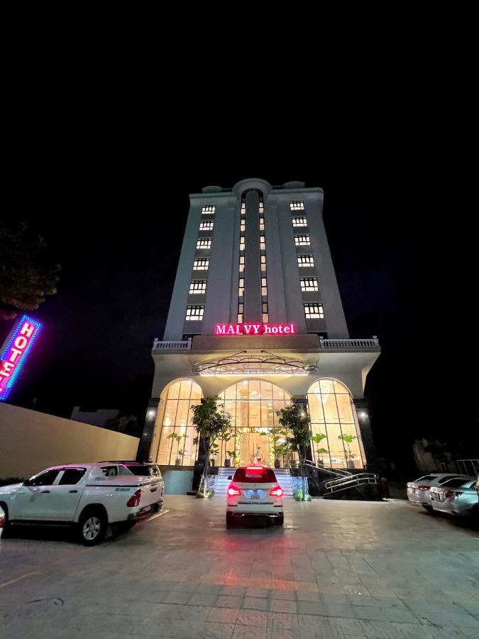 Mai Vy Hotel Tay Ninh Esterno foto
