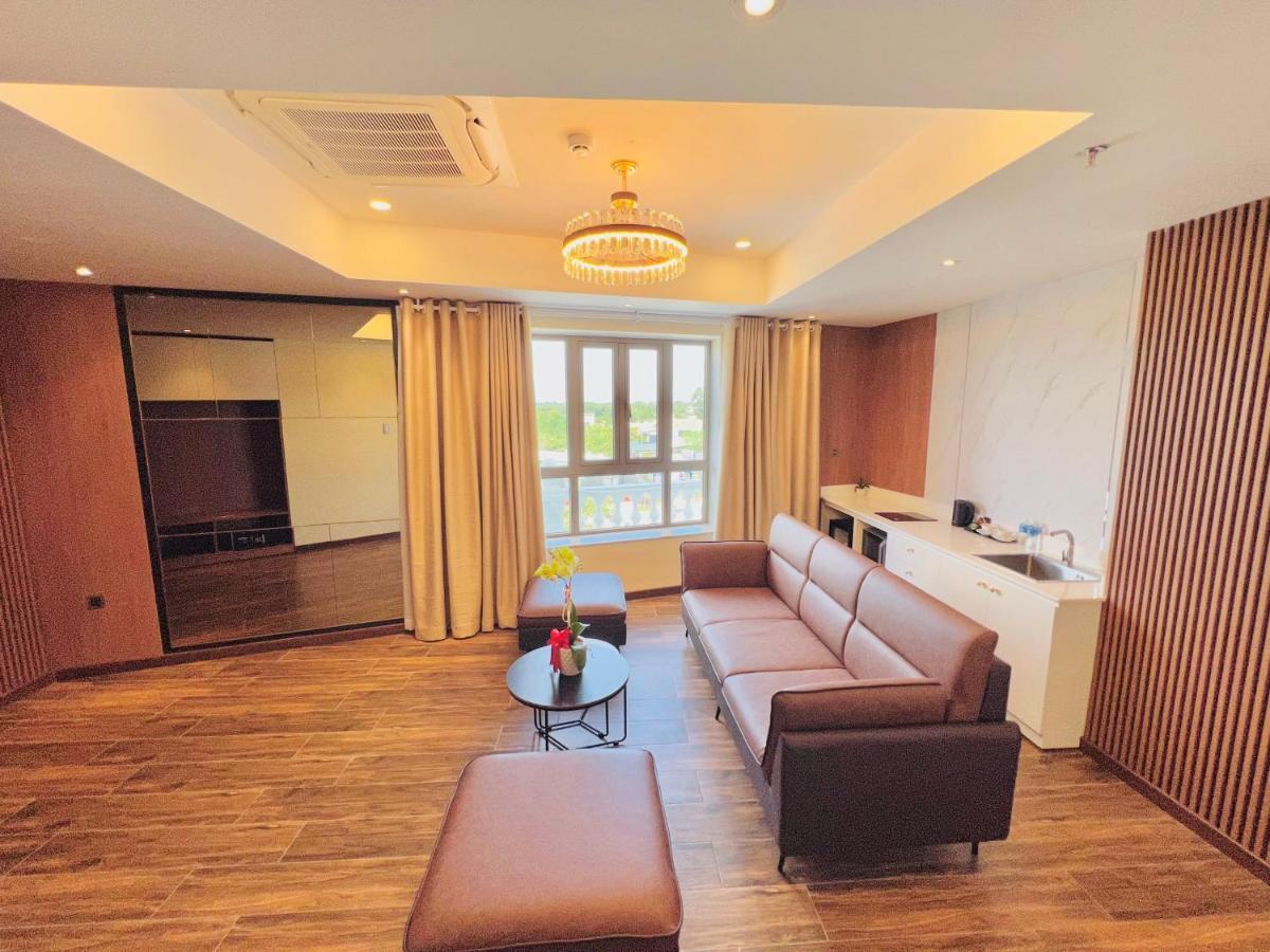 Mai Vy Hotel Tay Ninh Esterno foto