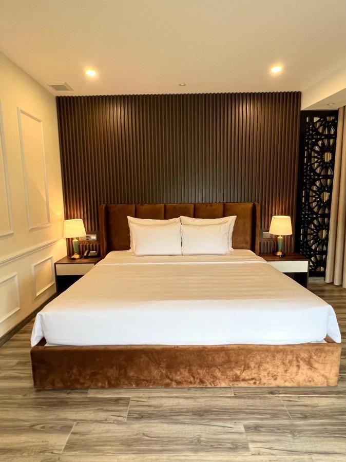 Mai Vy Hotel Tay Ninh Esterno foto