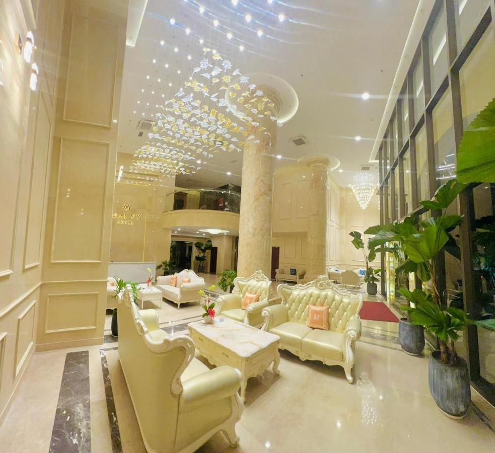 Mai Vy Hotel Tay Ninh Esterno foto