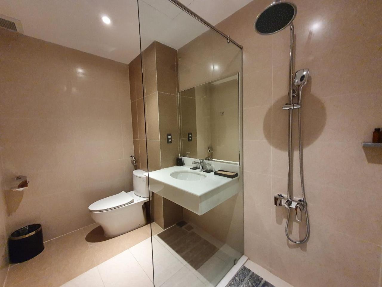 Mai Vy Hotel Tay Ninh Esterno foto